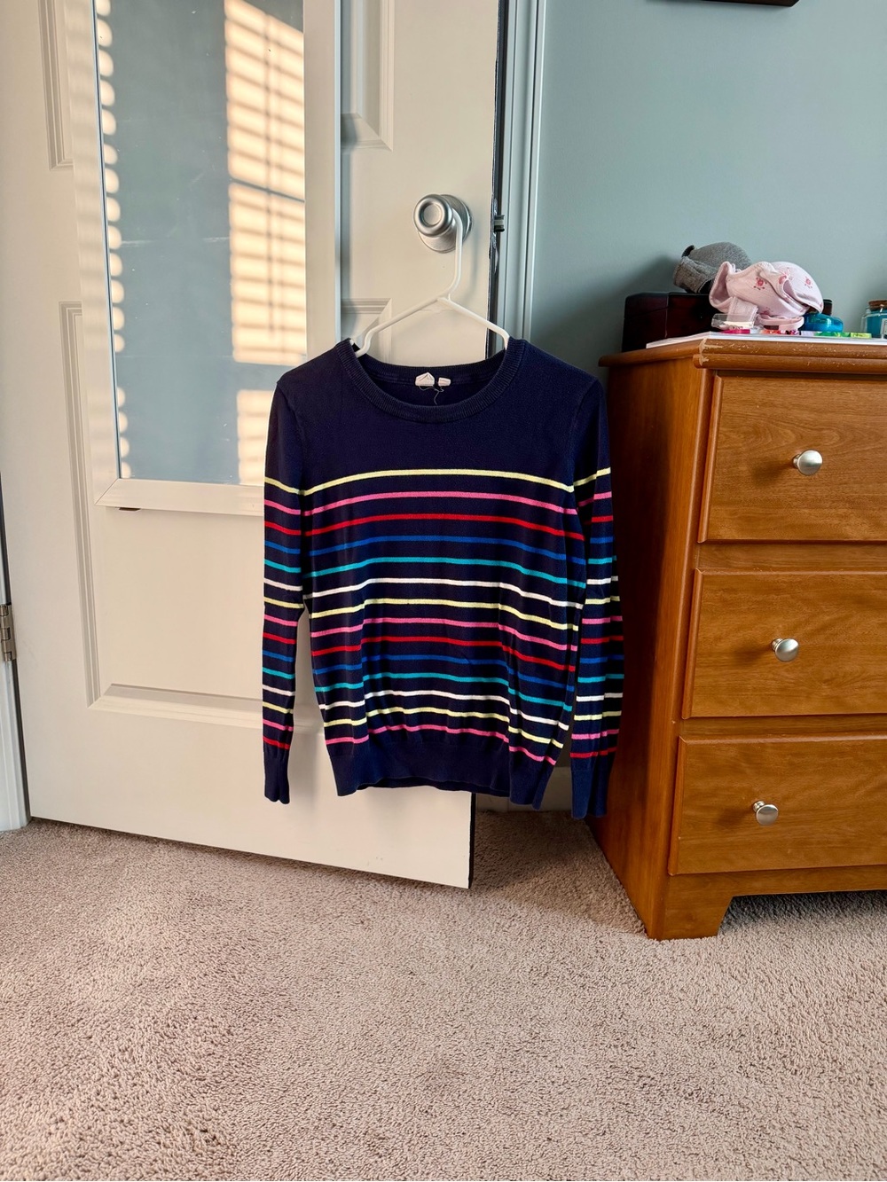 Small GAP sweater